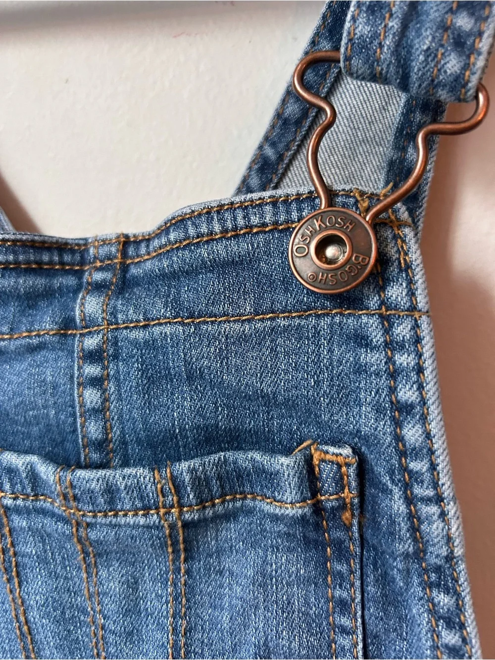 OshKosh B'gosh Girls Denim Overalls Blue Jeans Size 8 Adjustable Straps Raw Hem